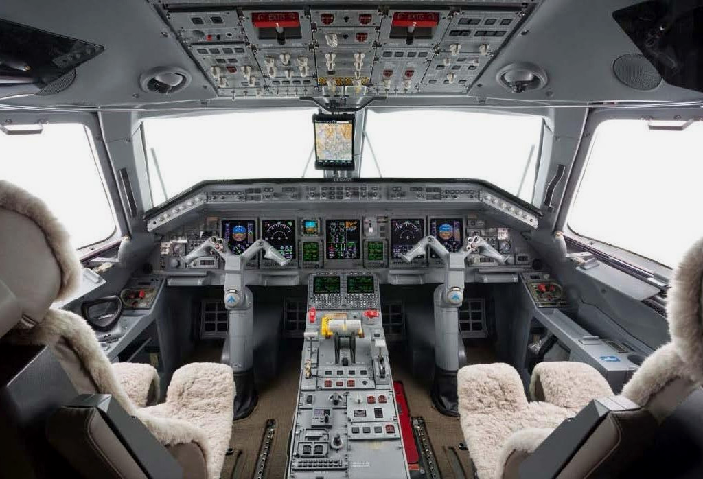 Cockpit do Legacy 600